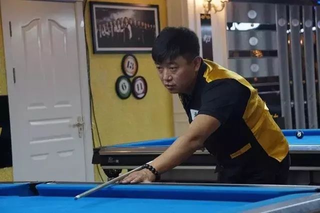 而亚马尔正 而亚马尔正