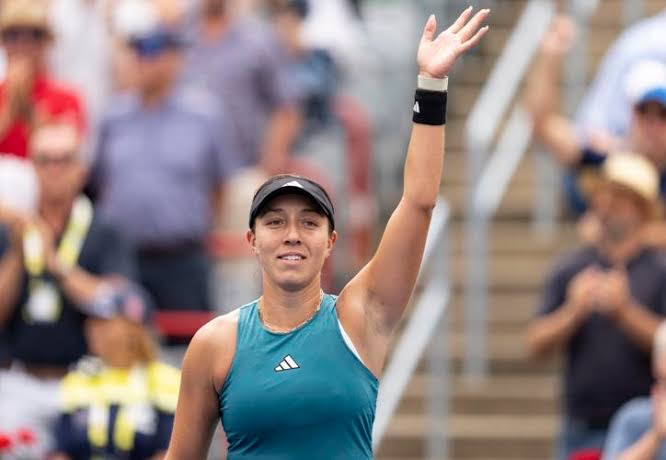 白的花拱门 白的花拱门