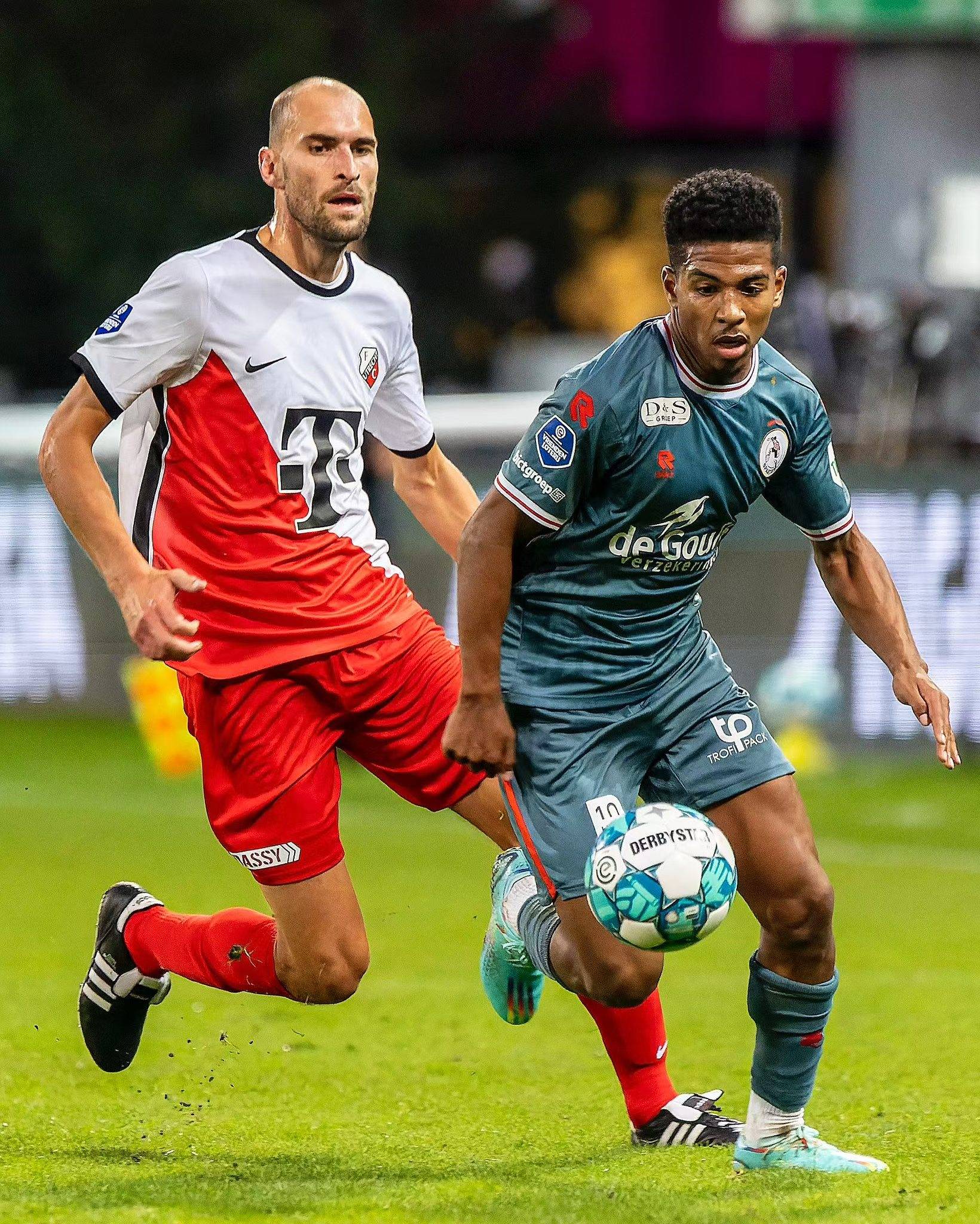 我们揭示了 我们揭示了