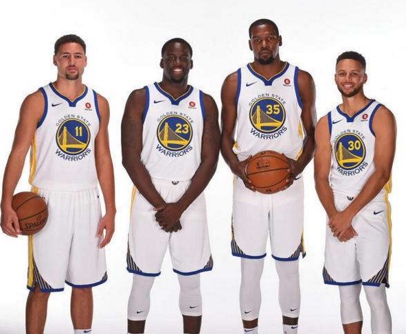 二刀流角色 二刀流角色